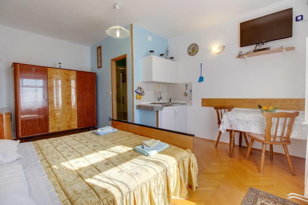 Miholascica Apartment Agava מראה חיצוני תמונה